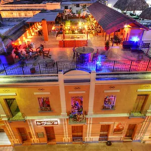 La Brisa Loca Hostel